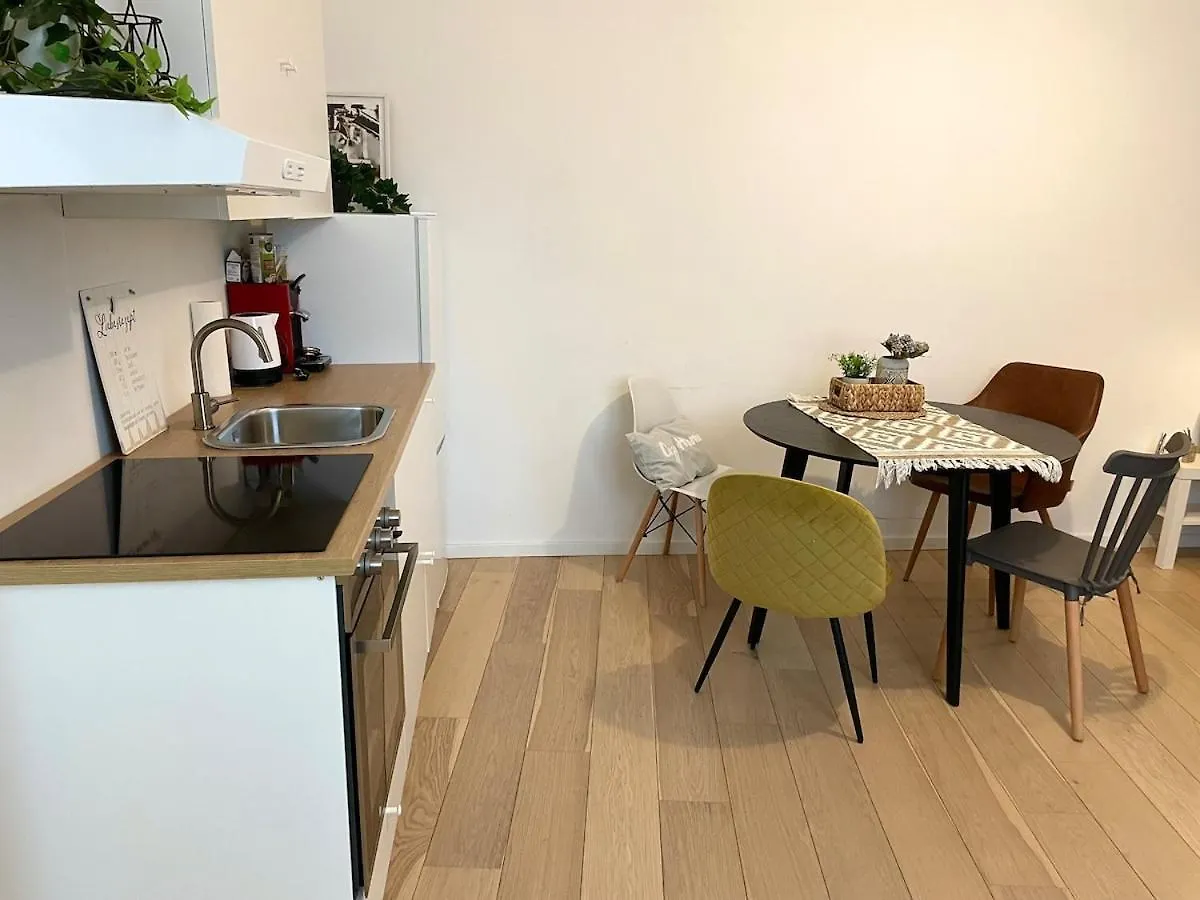 Apartamento Altbau Mit Stil Im Dritten Viena